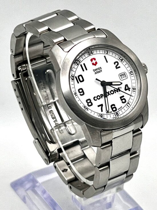 Vintage 90\'s Victorinox Swiss Army IOB Ladies Watch Delta Field Working main image 9
